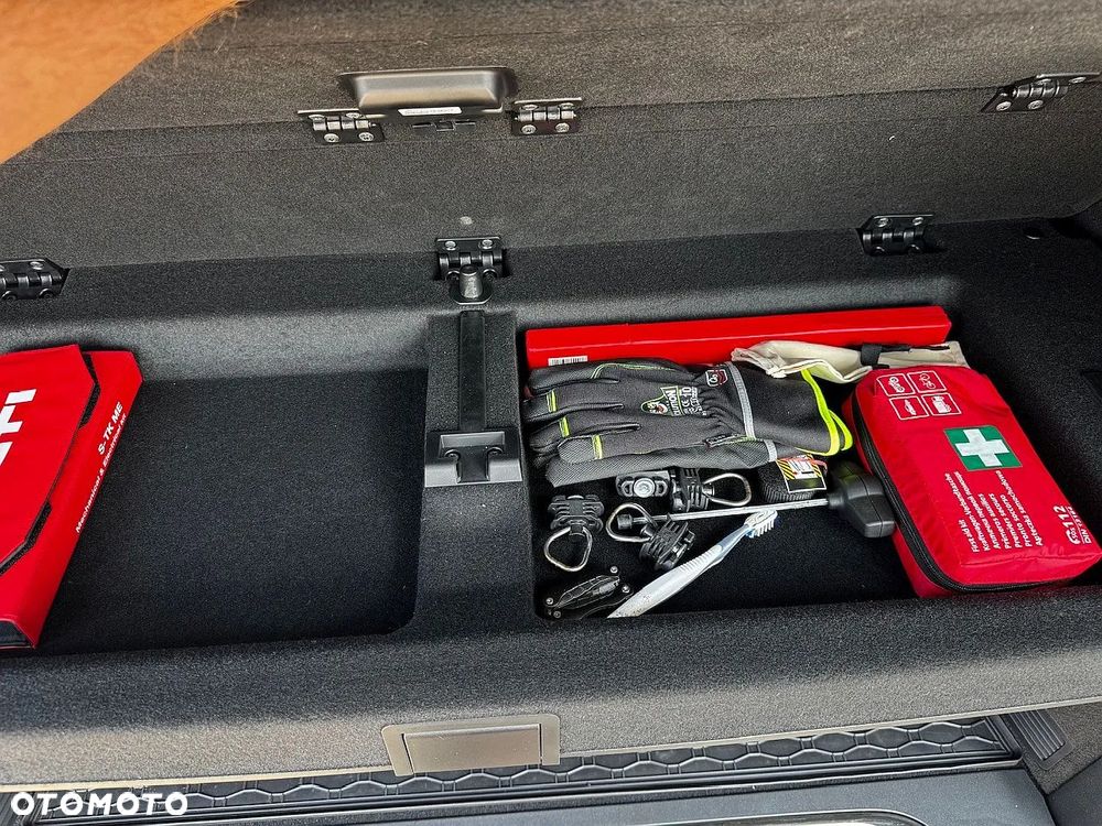 Mercedes-Benz Klasa V ver-300-d-4--matic-avantgarde-9g--tronic-ekstra-d- - 11