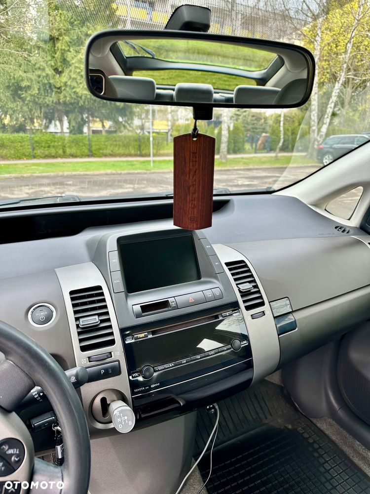 Toyota Prius 1.5 VVT-i Sol - 16