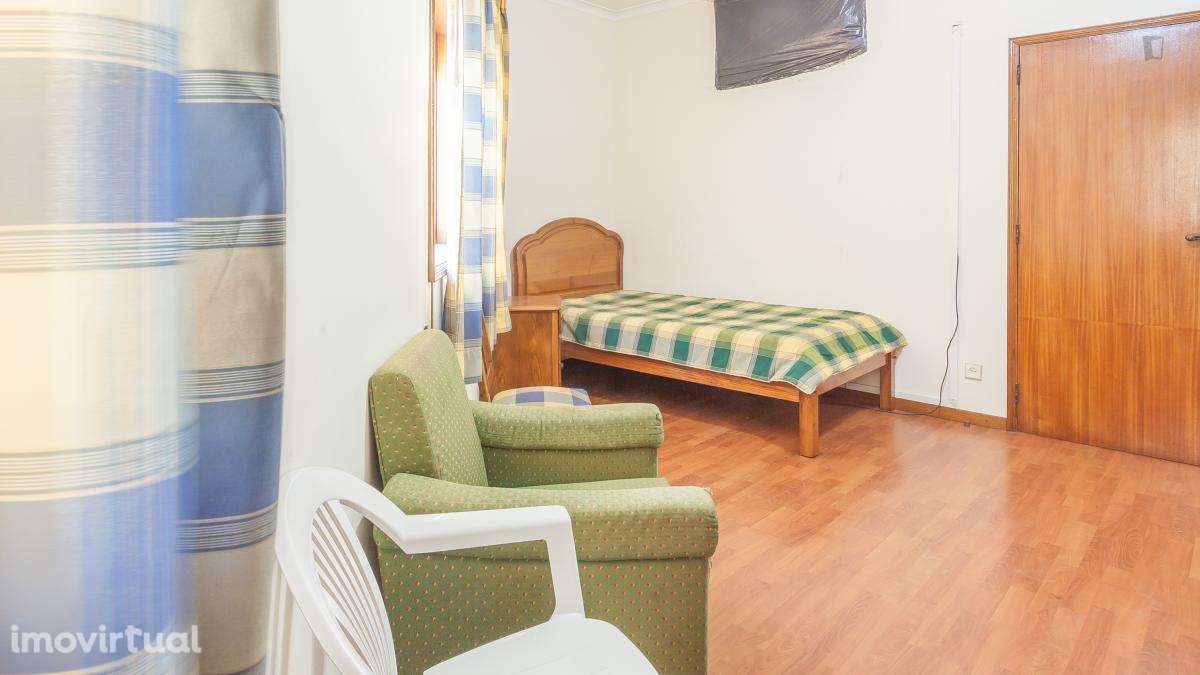 Quarto - localizado em Pedrouços Porto - Grande imagem: 5/33