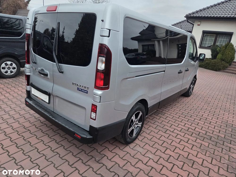 Renault Trafic 2.0 dCi - 4