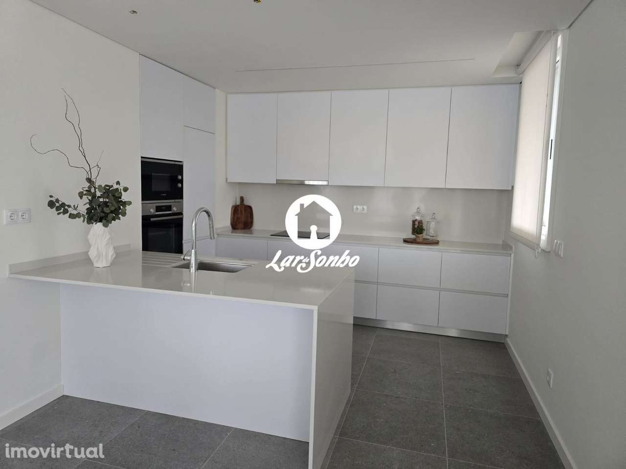 T2 virado a SUL - Empreendimento na Maia - Grande imagem: 3/21