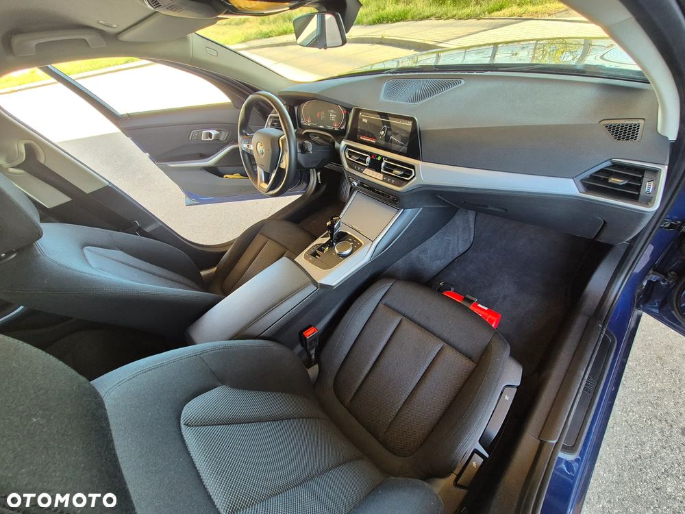 BMW Seria 3 320d MHEV Advantage - 6