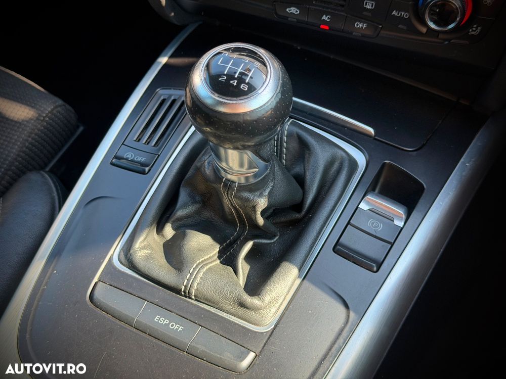 Audi A4 Limuzina 2.0 TDI DPF S line Sportpaket (plus) - 32