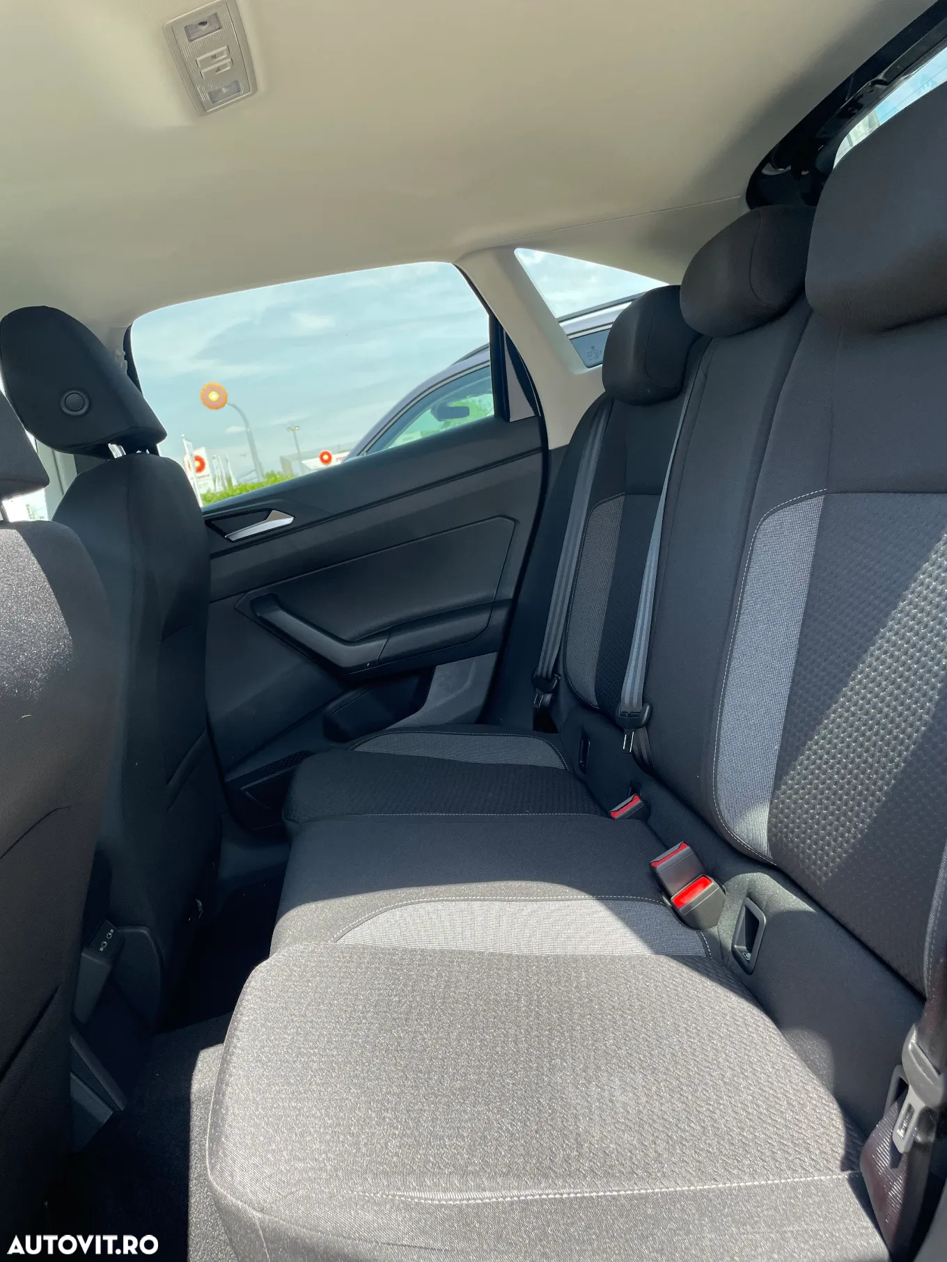 Volkswagen Taigo 1.0 TSI DSG Life - 12