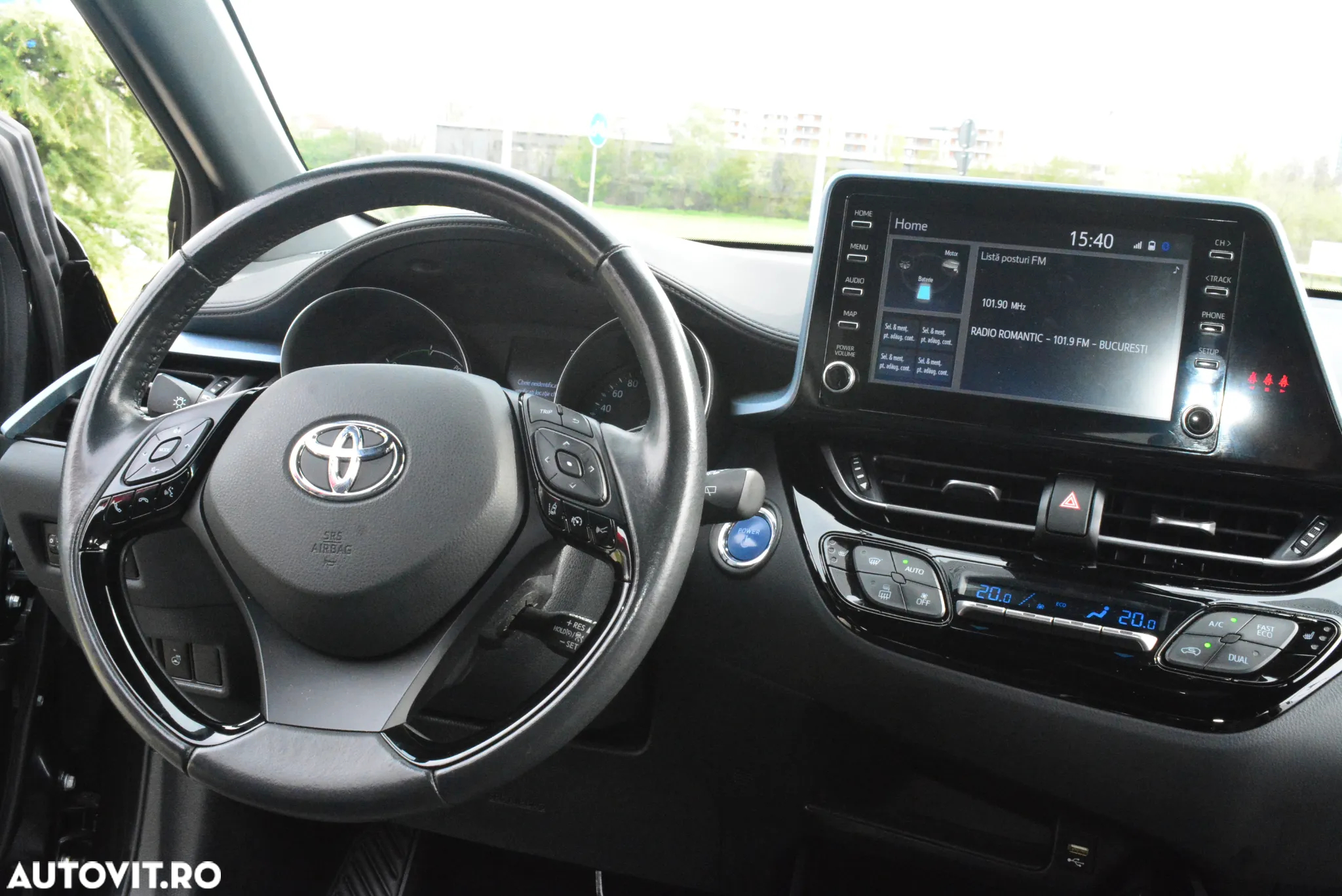 Toyota C-HR 2.0 Hybrid Team Deutschland - 12