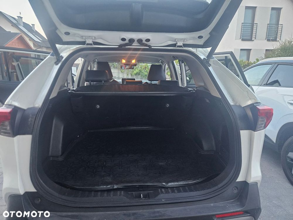 Toyota RAV4 - 10