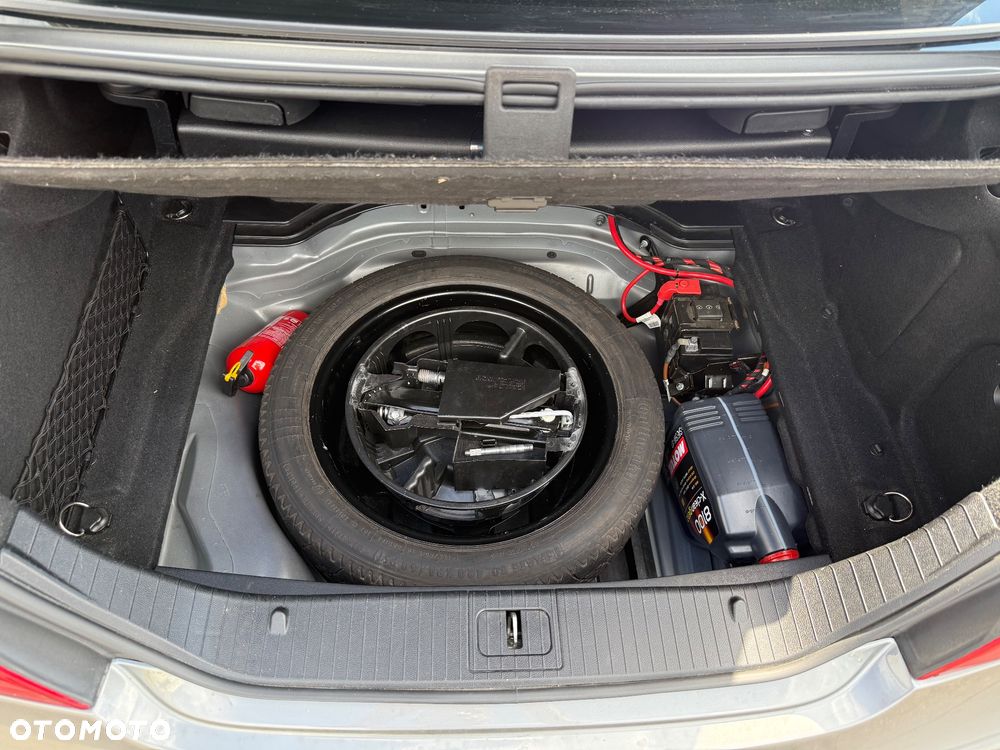 Mercedes-Benz CLS 500 4-Matic 7G-TRONIC - 37