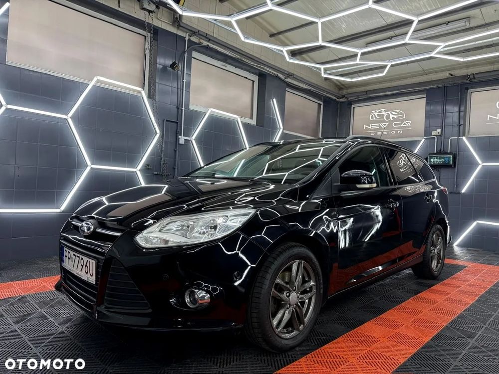 Ford Focus 1.6 TDCi DPF SYNC Edition - 13