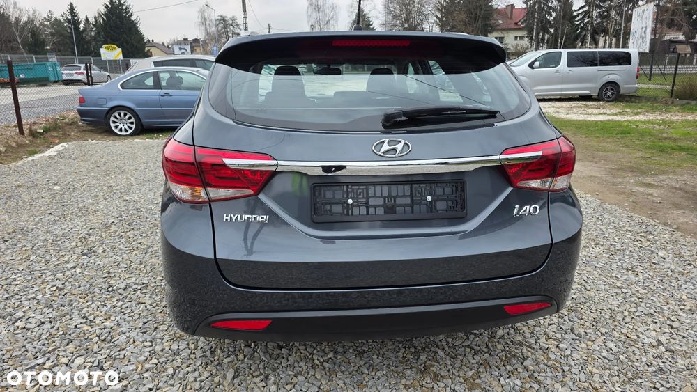 Hyundai i40 Kombi blue 1.6 Family - 5