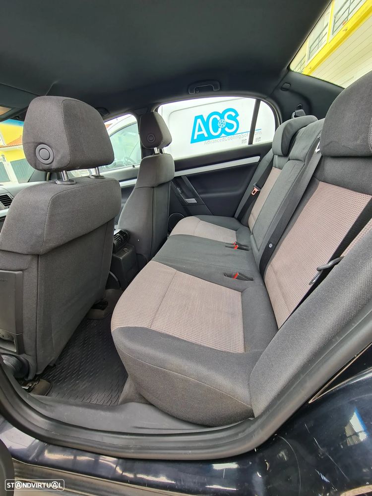 Opel Vectra 1.9 CDTI Comfort - 18