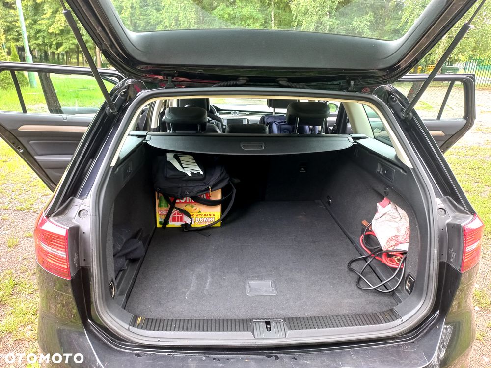 Volkswagen Passat - 9