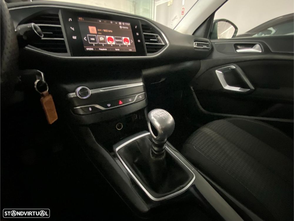 Peugeot 308 SW BlueHDi 100 Stop & Start Active - 25