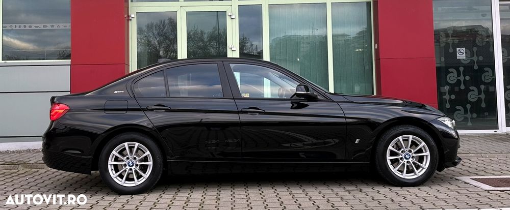 BMW Seria 3 330e iPerformance Advantage - 25