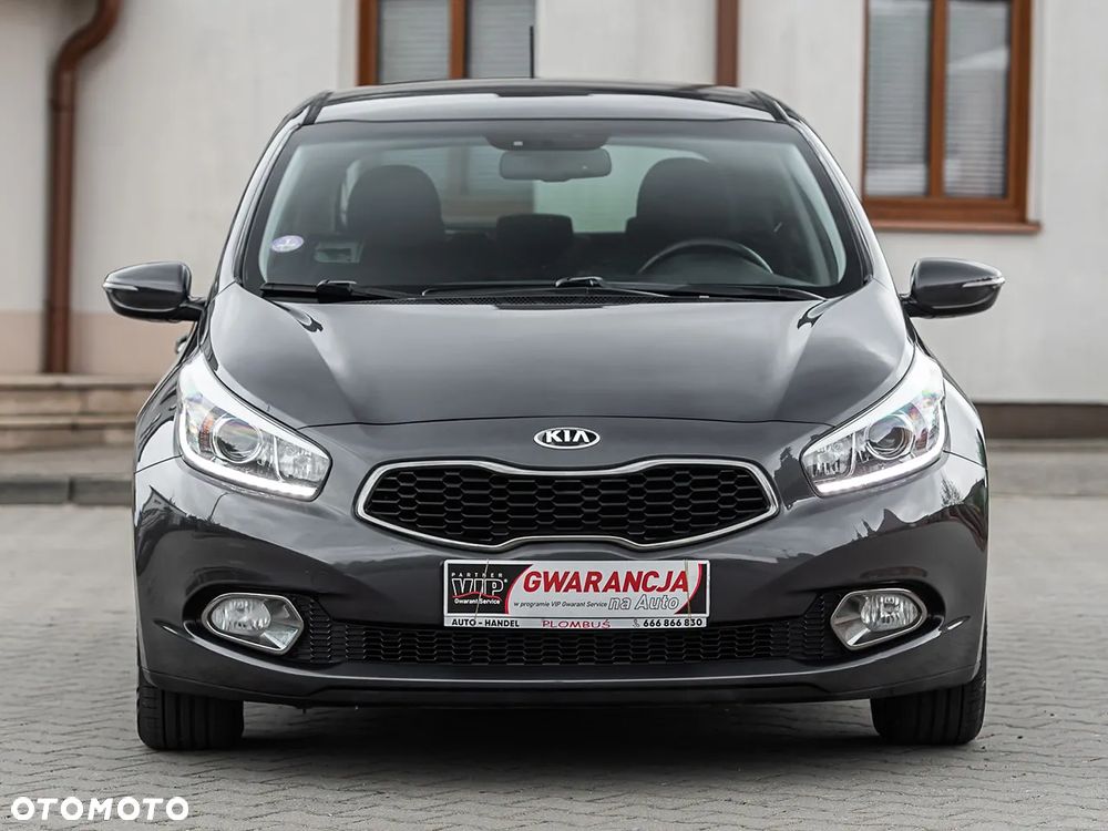 Kia Ceed - 15