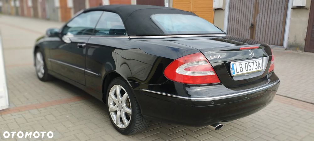 Mercedes-Benz CLK - 10