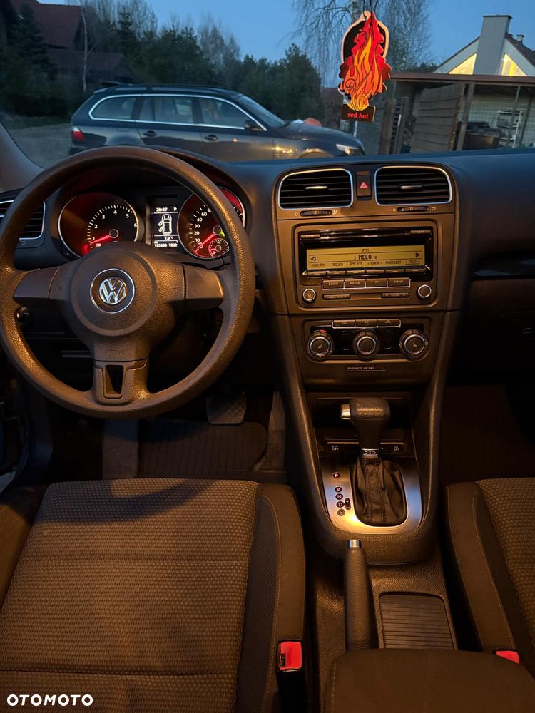Volkswagen Golf 1.4 TSI Comfortline DSG - 8