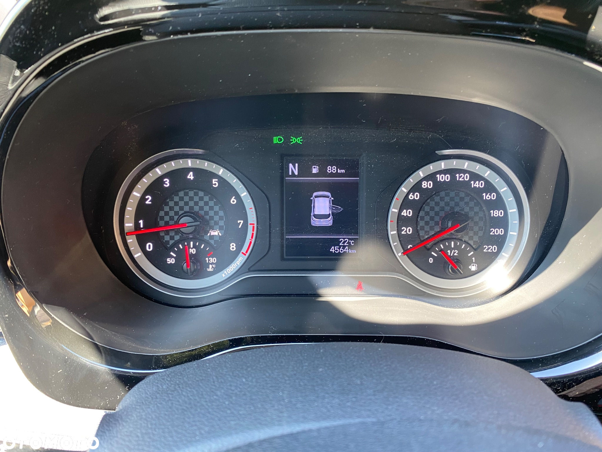 Hyundai i10 1.2 Modern AMT - 8