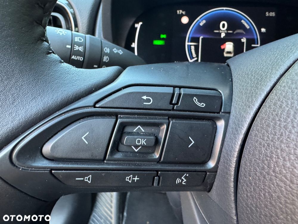 Toyota Yaris Cross Hybrid 1.5 Comfort - 17