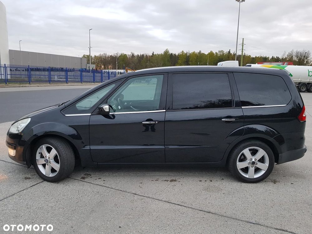 Ford Galaxy 2.2 TDCi DPF Titanium - 4