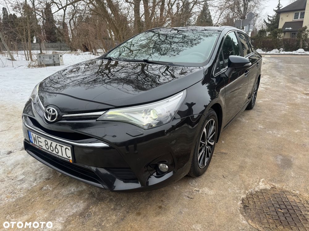Toyota Avensis 2.0 D-4D Prestige - 2