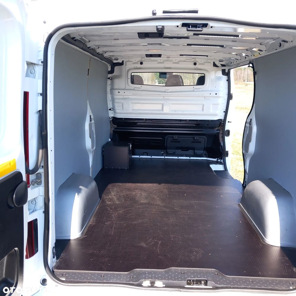 Renault Trafic - 15