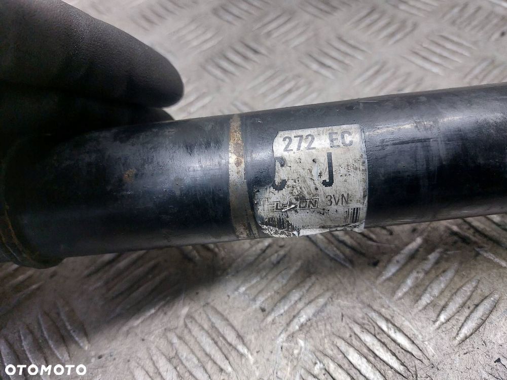 PÓŁOŚ LEWY PRZÓD + PRAWY PRZÓD 5B VOLKSWAGEN JETTA V 1.9 TDI - 7