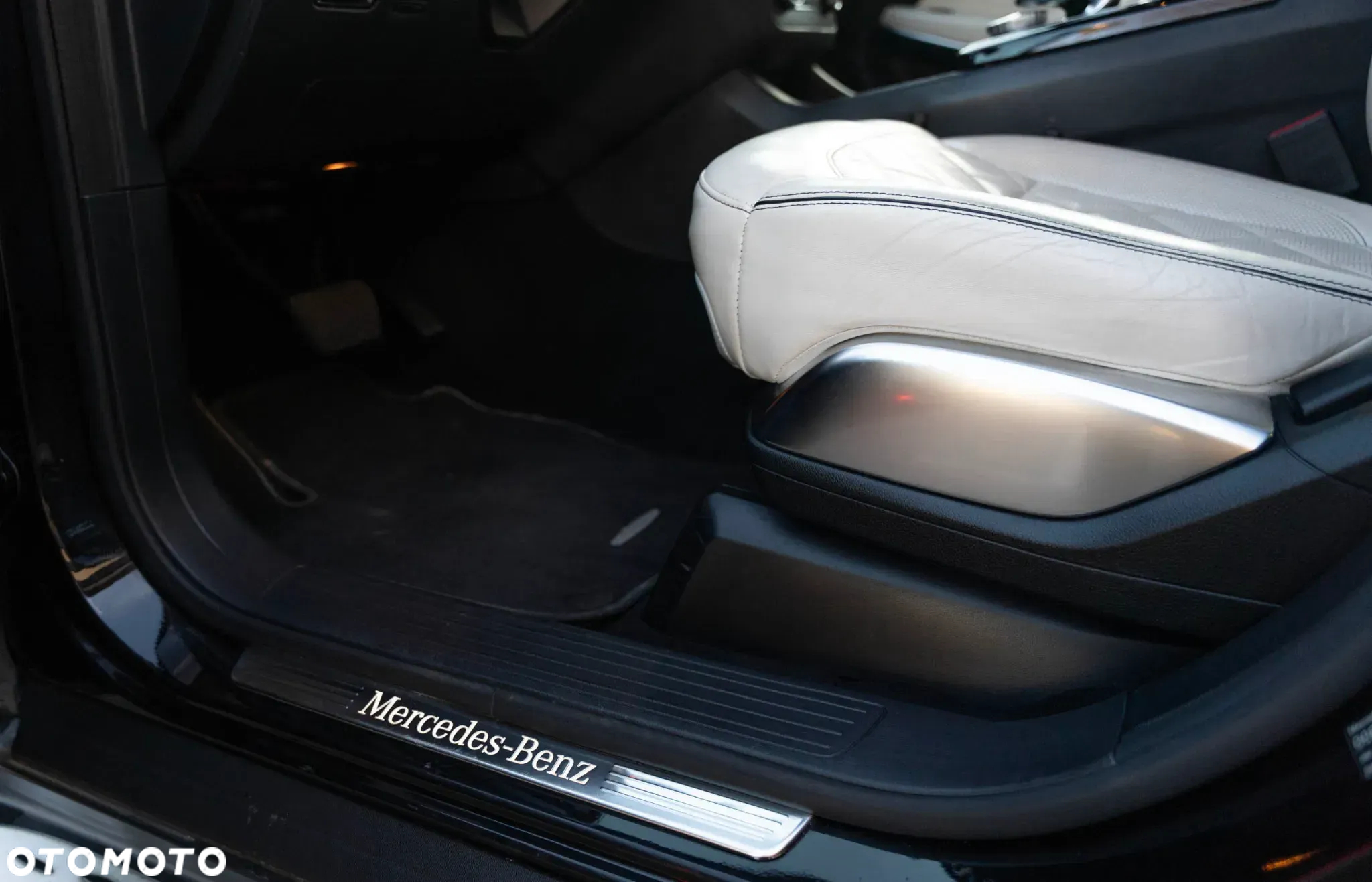 Mercedes-Benz GLS - 17