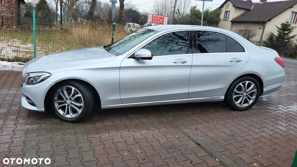 Mercedes-Benz Klasa C 180 (BlueEFFICIENCY) Avantgarde - 29