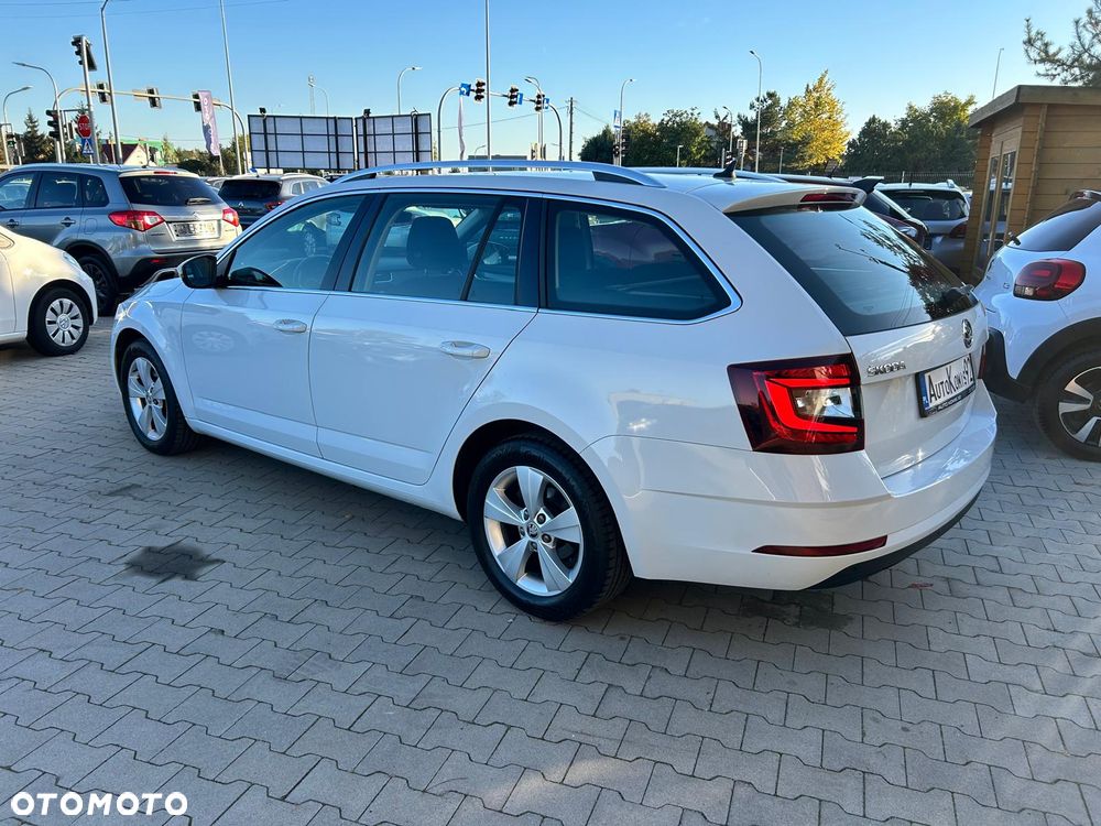 Skoda Octavia 2.0 TDI DSG Selection - 20