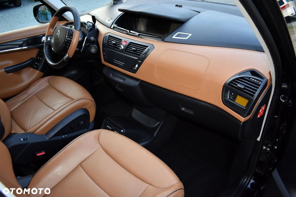 Citroën C4 Grand Picasso 2.0 HDi FAP Exclusive - 33