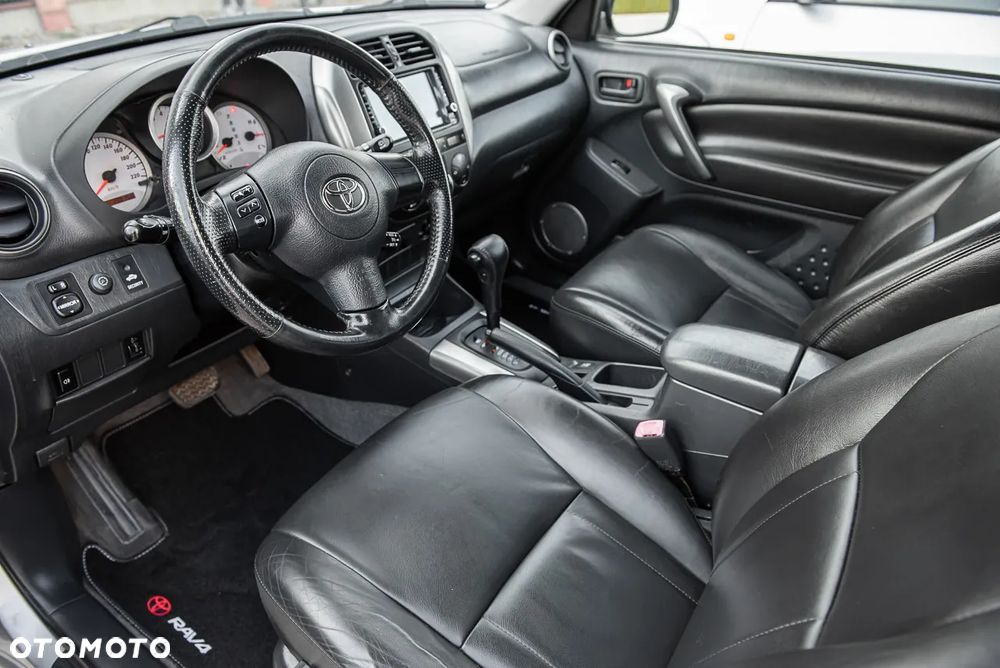 Toyota RAV4 2.0 VVT-i Prestige - 11