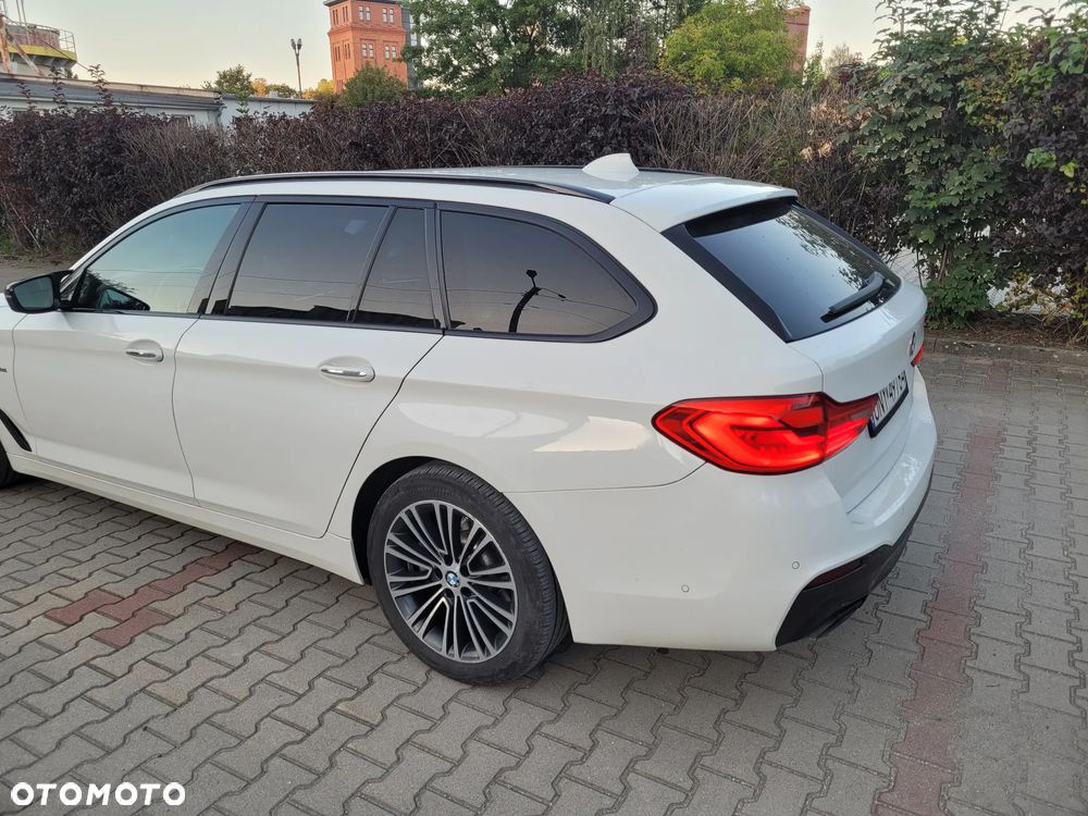 BMW Seria 5 520d xDrive Sport Line - 2