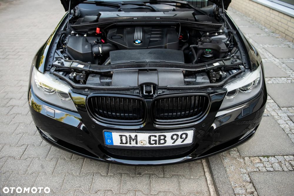BMW Seria 3 320d - 35