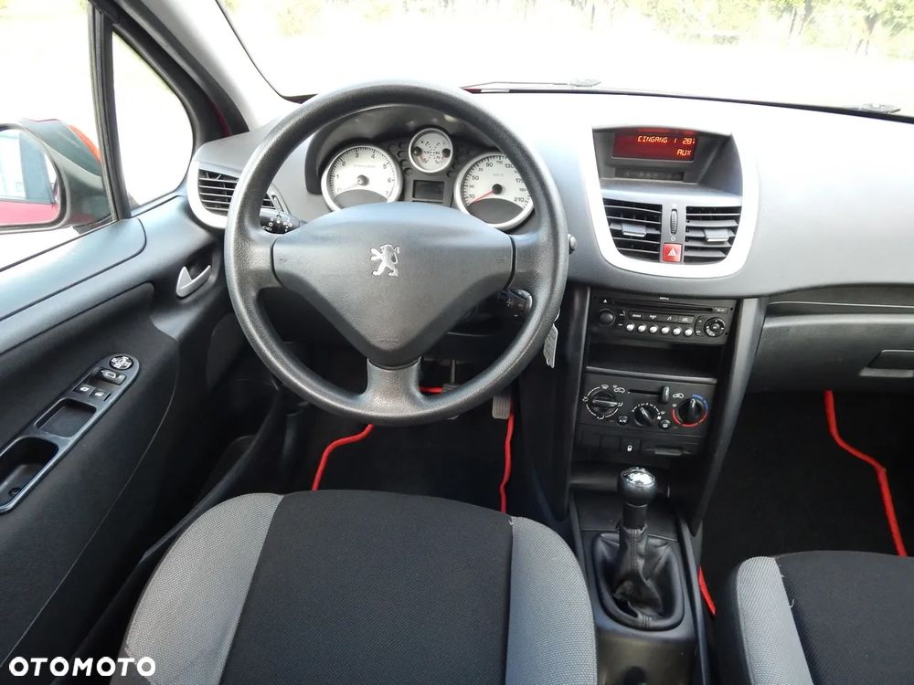 Peugeot 207 95 VTi Filou - 13
