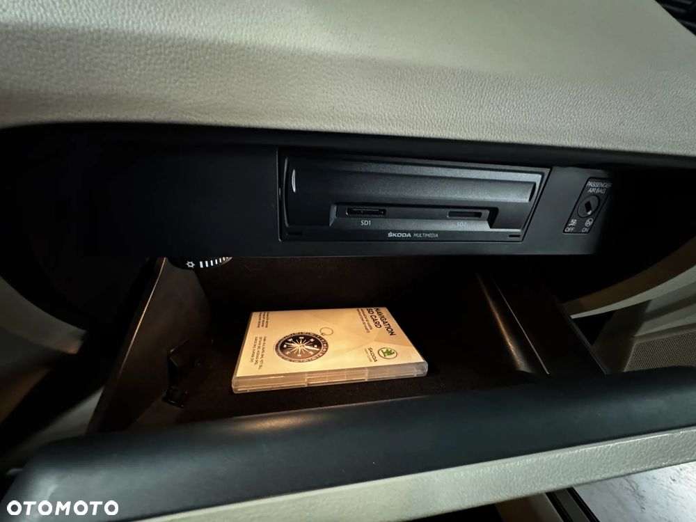 Skoda Octavia 2.0 TSI 4x4 Style DSG - 27
