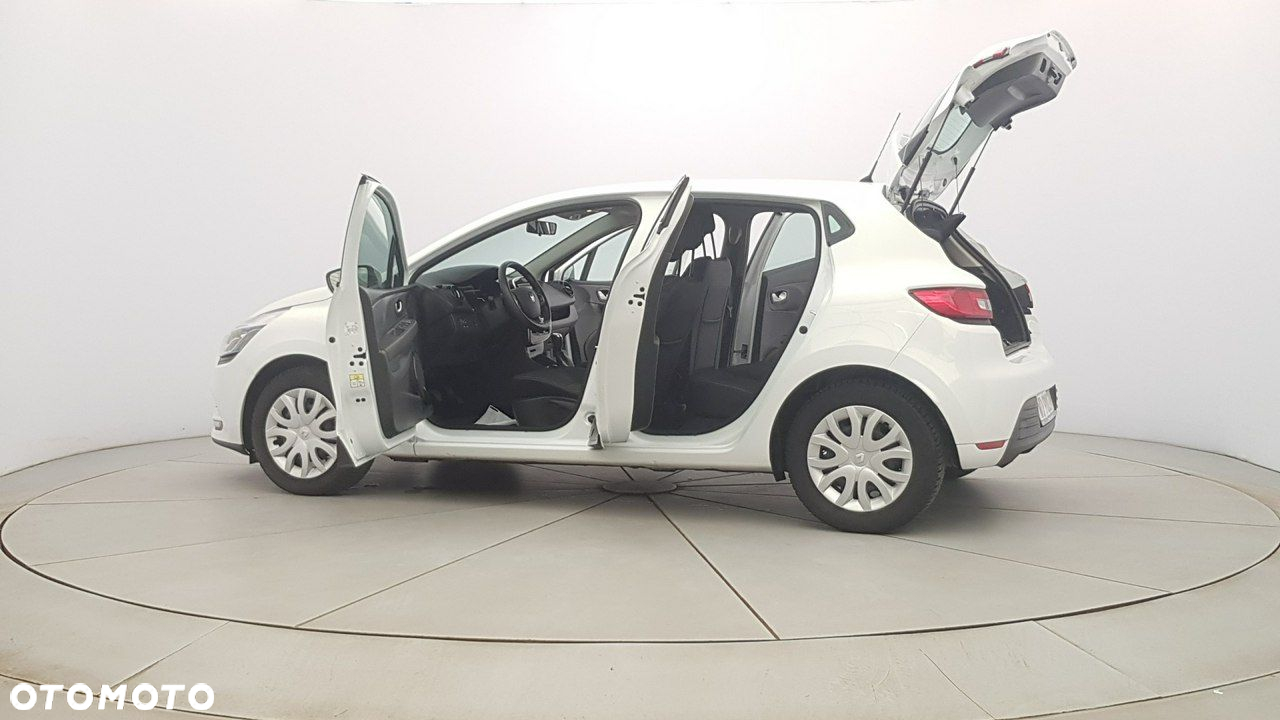 Renault Clio - 11