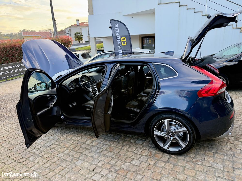 Volvo V40 D2 R Design - 34