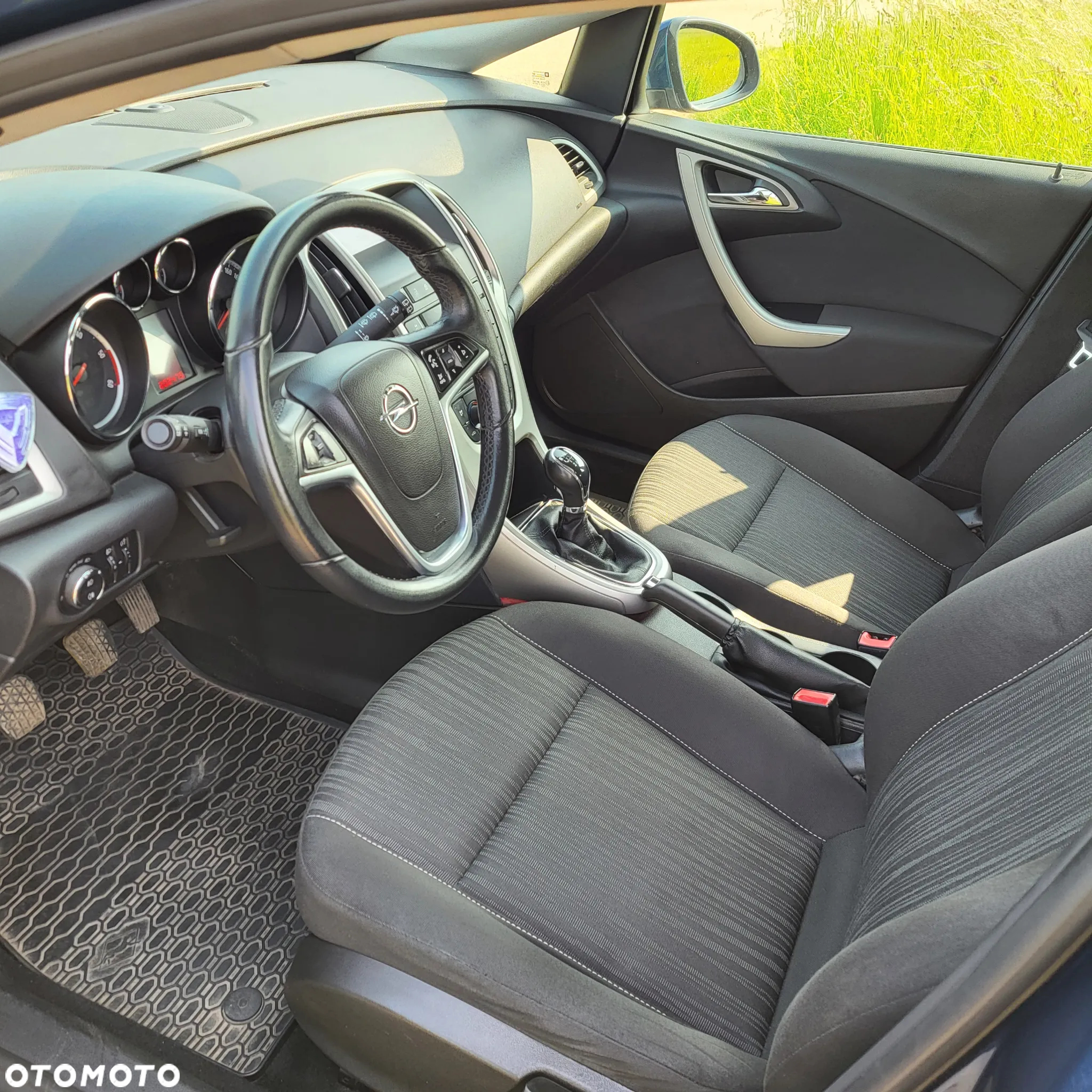 Opel Astra IV 1.7 CDTI Cosmo - 4