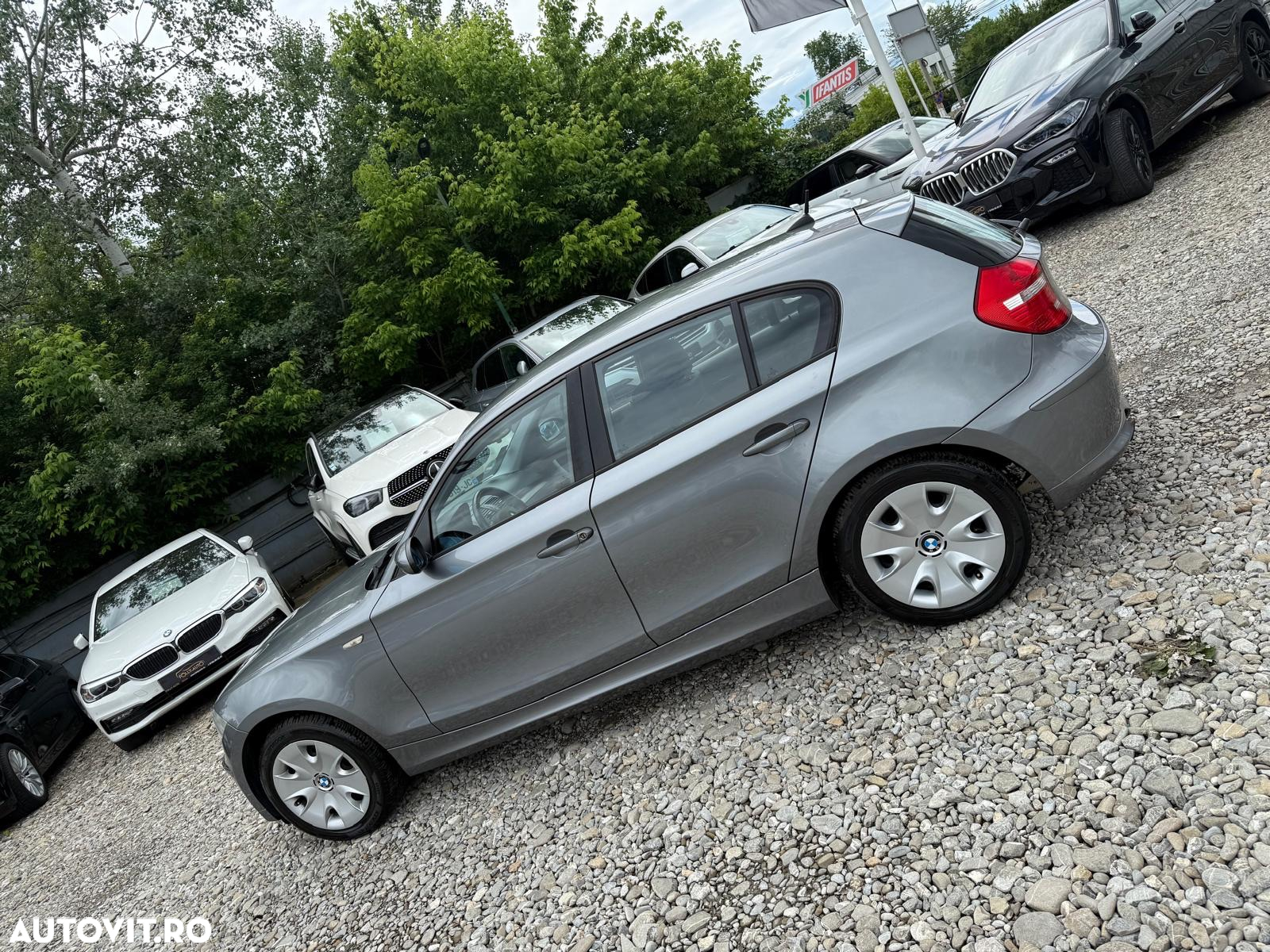 BMW Seria 1 116i - 27