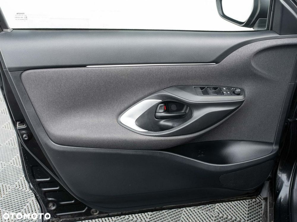 Toyota Yaris Cross - 10