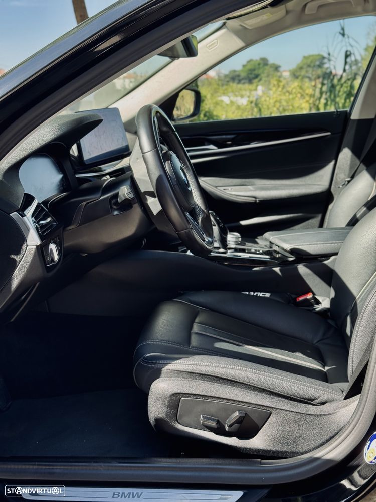 BMW 530 e Aut. Luxury Line - 17