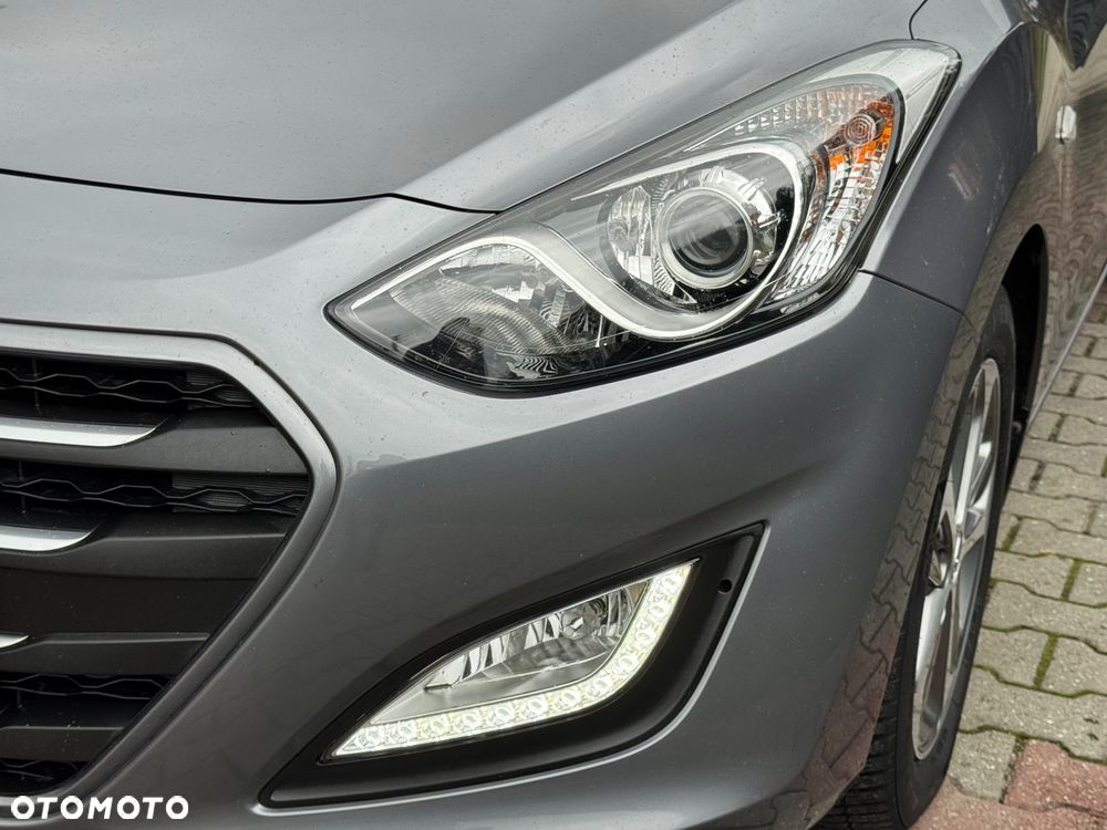 Hyundai i30 1.4 Passion - 10