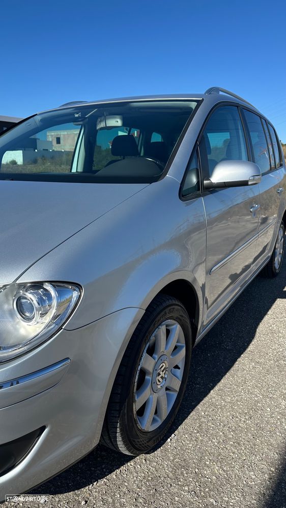 VW Touran 1.9 TDi Highline BlueM. 7L - 8
