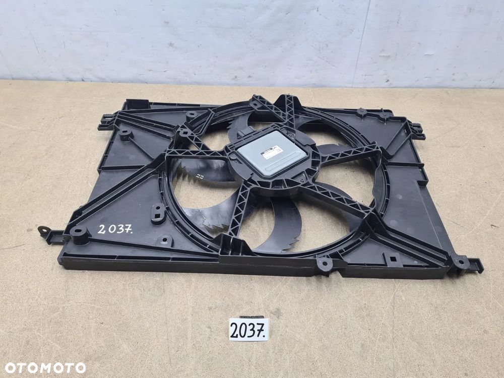 Toyota rav4 5 V od 19r 1636331500 wentylator obudowa wentylatora - 5