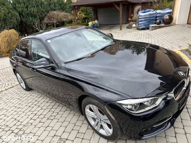 BMW Seria 3 318d Sport Line - 16