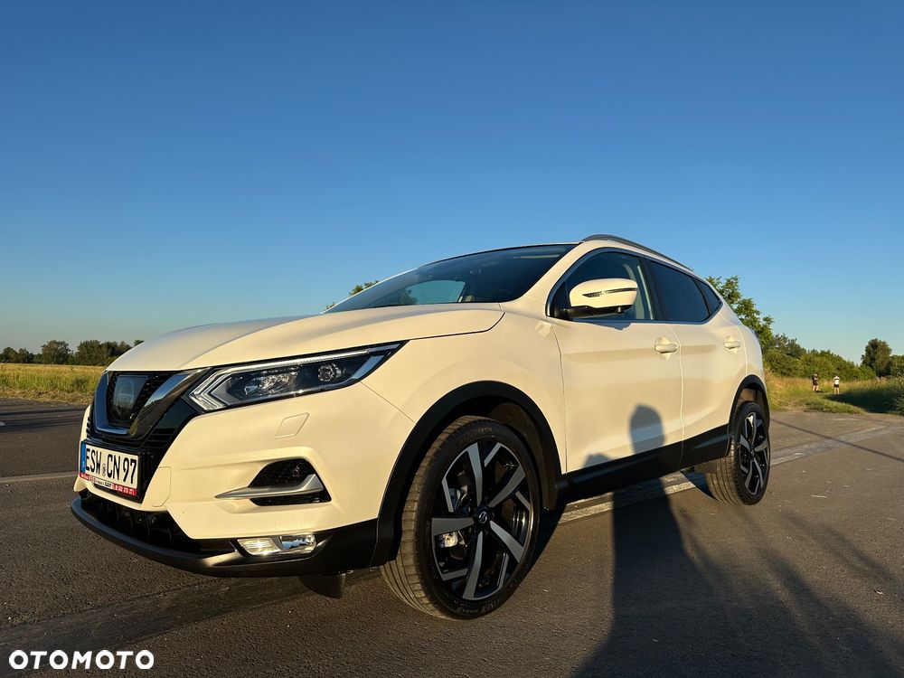 Nissan Qashqai 1.6 DIG-T Tekna - 1