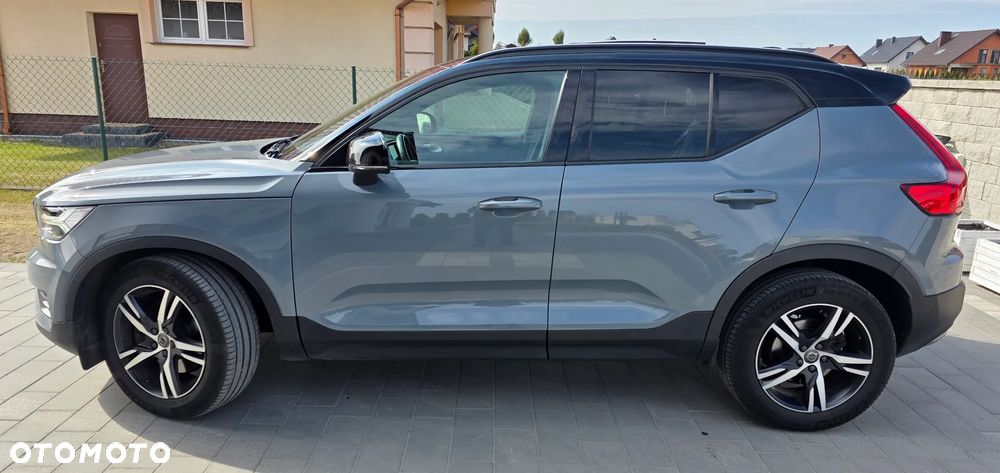Volvo XC 40 D4 AWD Geartronic R-Design - 10