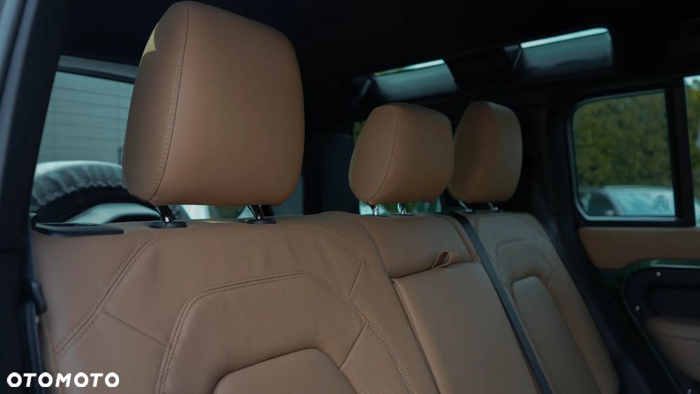 Land Rover Defender 3.0 D350 mHEV X-Dynamic SE - 28