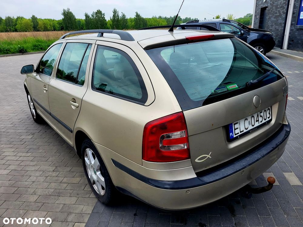 Skoda Octavia 1.6 Elegance - 7