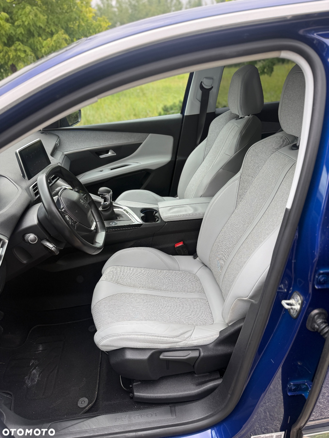 Peugeot 3008 1.5 BlueHDi Allure S&S - 6
